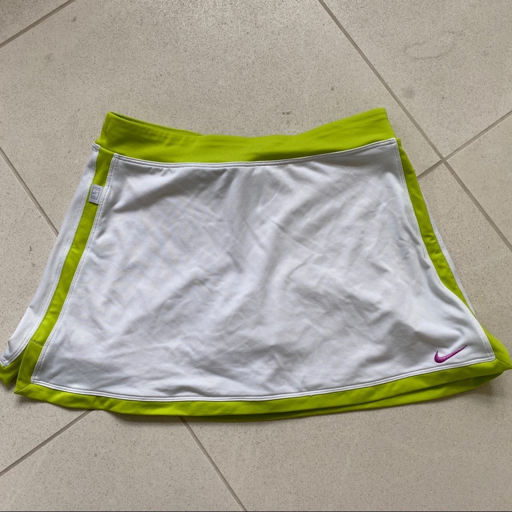White and green Nike tennis skirt